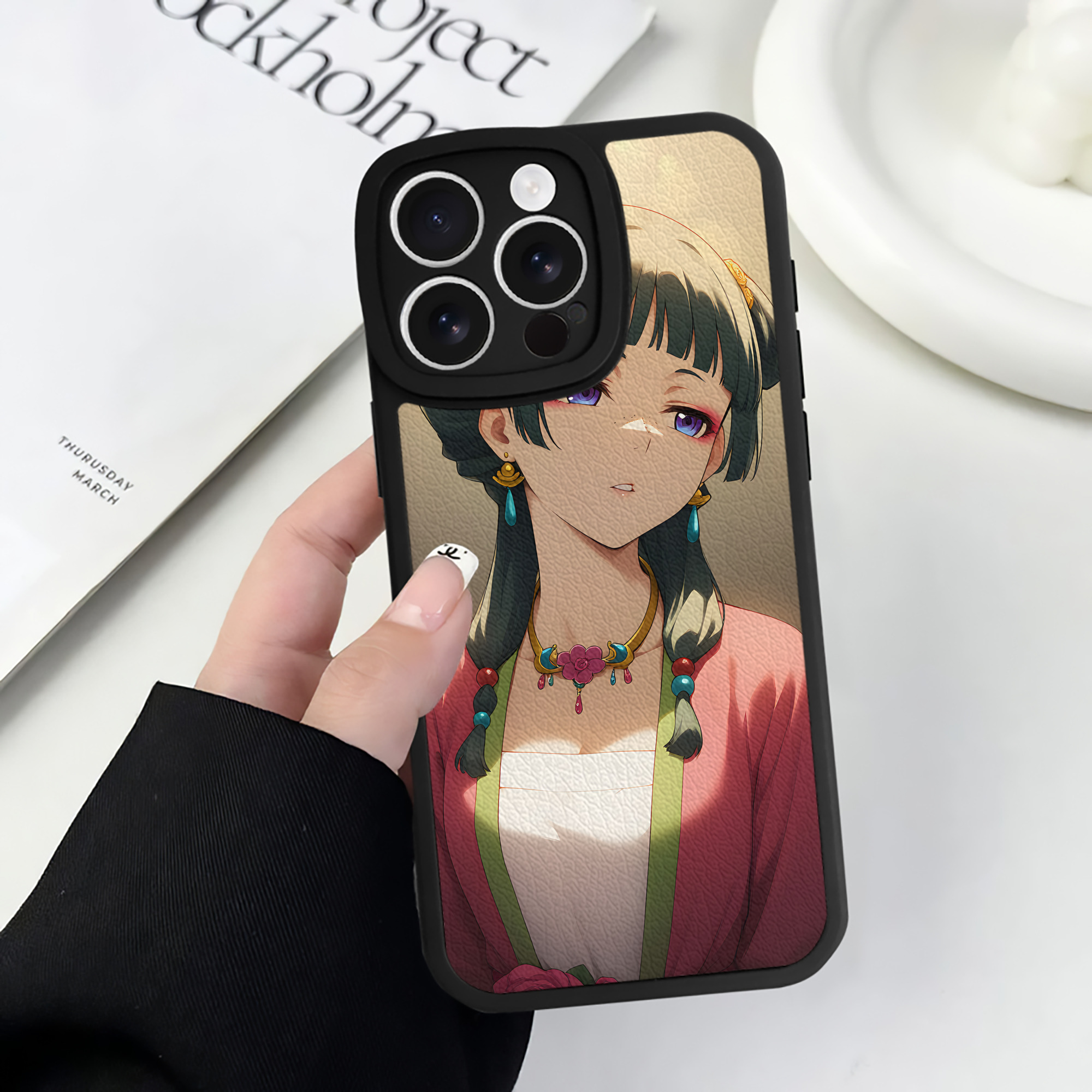 （画像用） 薬屋のひとりごと The Apothecary Diaries 【iPhone 16シリーズ対応】シリコンスマホケース（レザー調） 材質：シリコン
